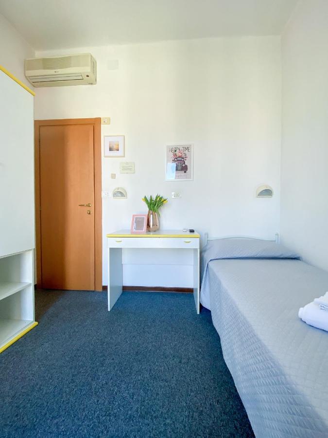 קאטוליקה Hotel Berlino מראה חיצוני תמונה